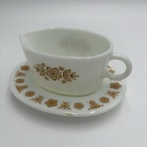 Vintage Pyrex Corning Butterfly Gold Gravy Boat With Underplate Set‎